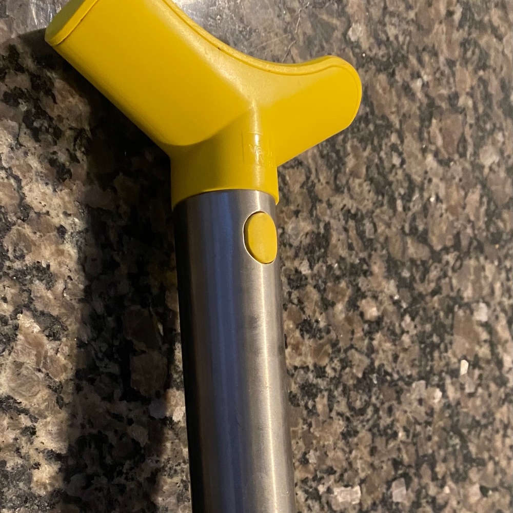 Oxo stainless steel pineapple slicer